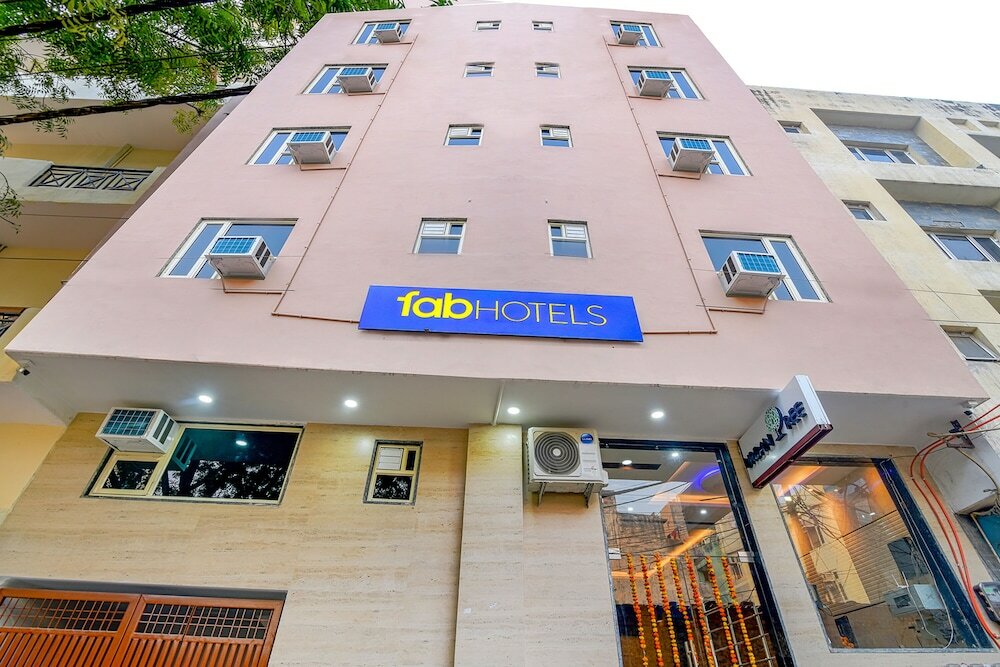 Фото отеля 1