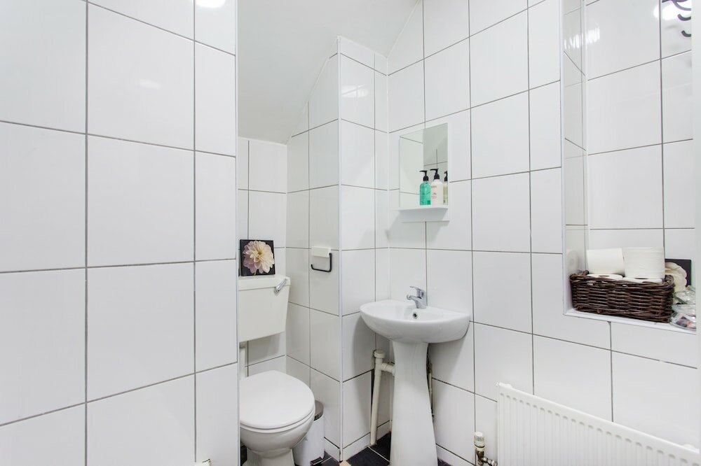 Фото Cosy High Floor Studio Greek Street Soho