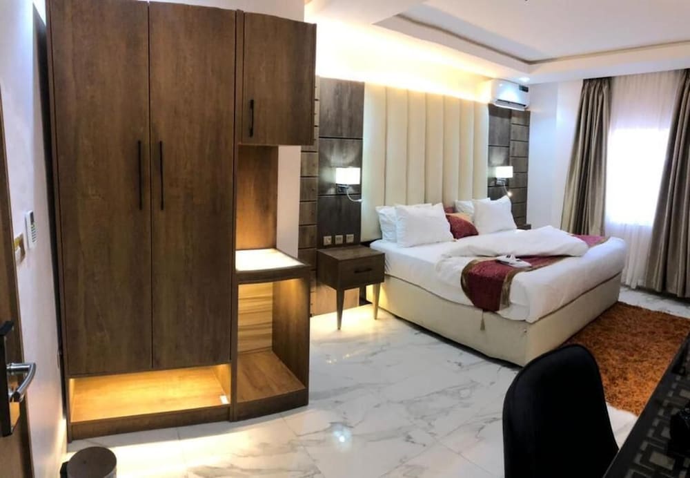 Фото Hotel by Luxury L'auberge