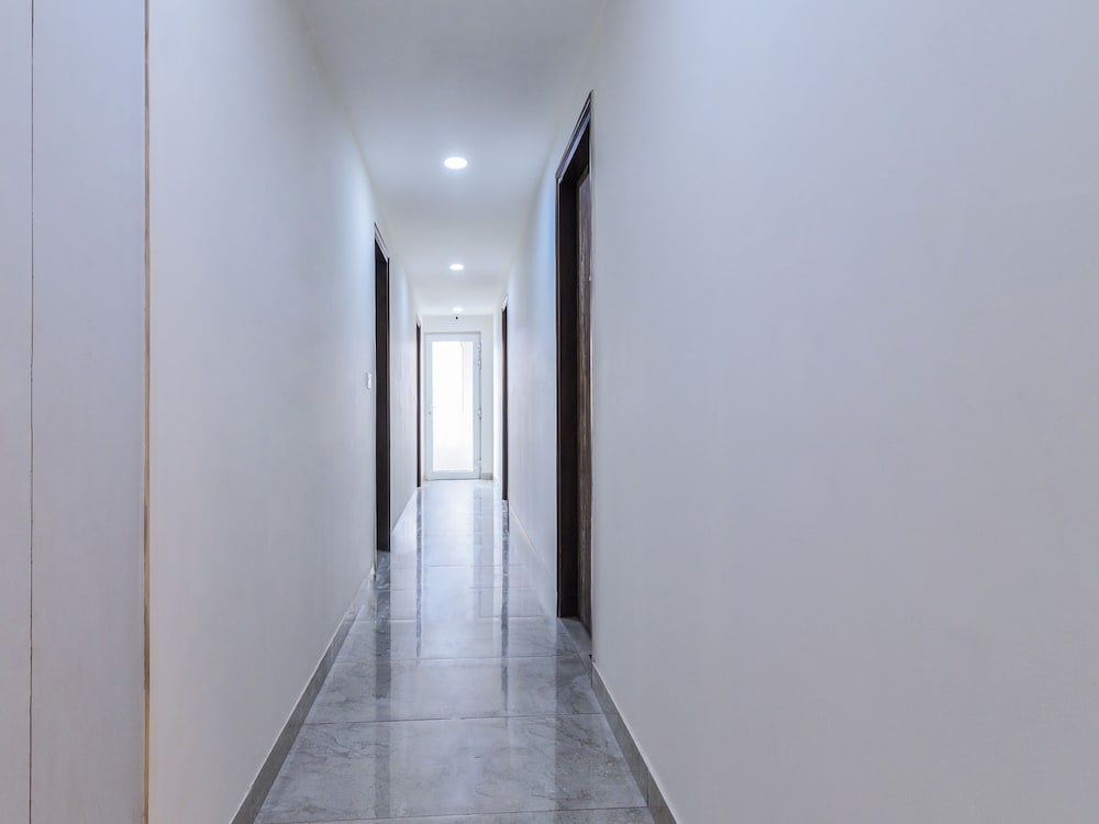 Фото Oyo 25086 Hotel Prince Plaza