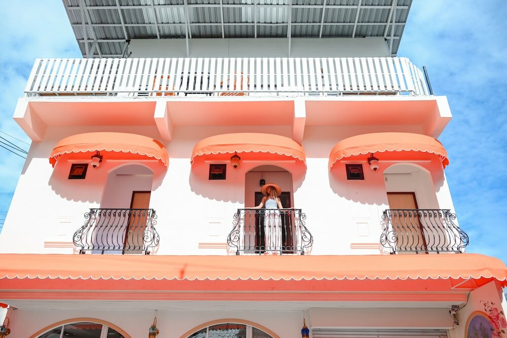 Фото Side Walk Boutique Hotel