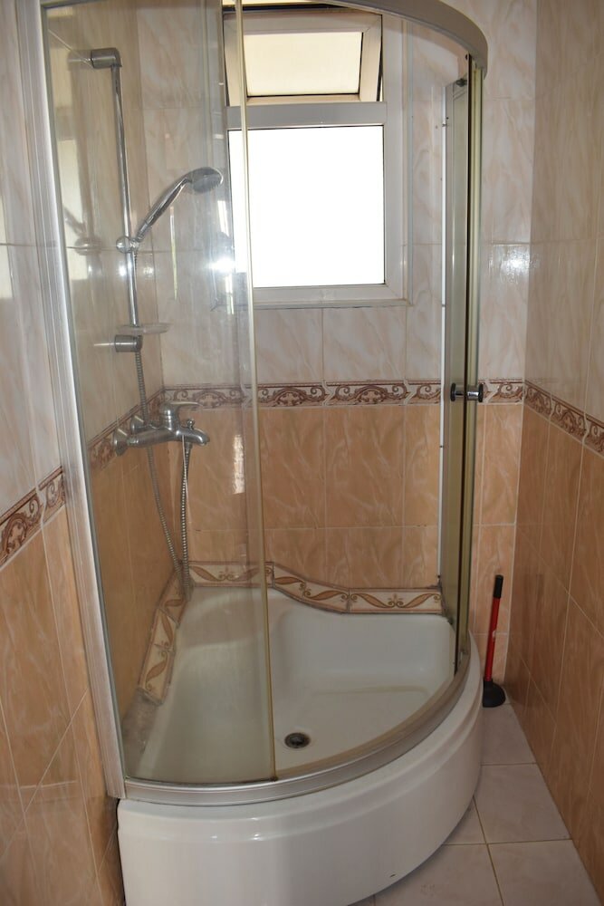 Фото Bustani Apartment