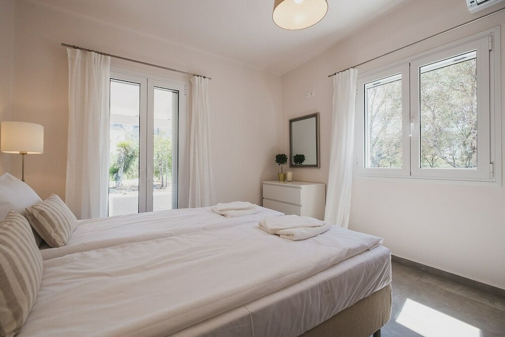 Фото Large Private Villa Splendid Terraces & Views