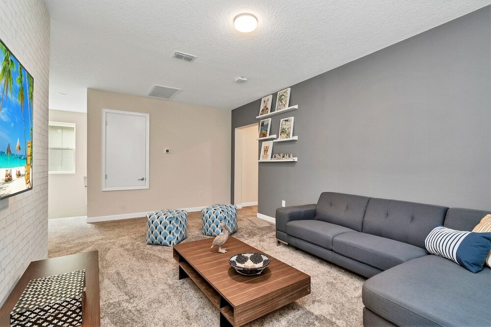 Фото Edgy, Modern 6 Bed 5 Bath