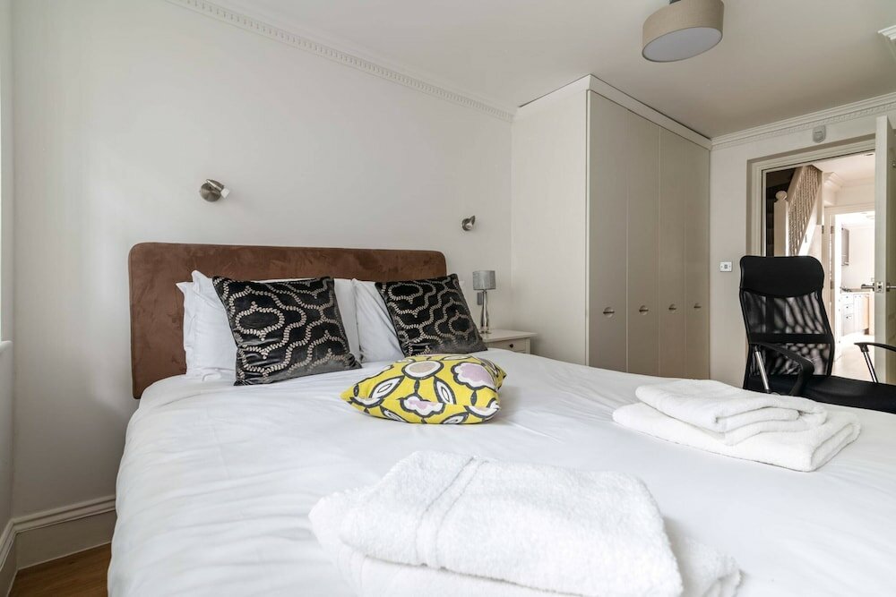 Фото Gorgeous Kentish Town Flat