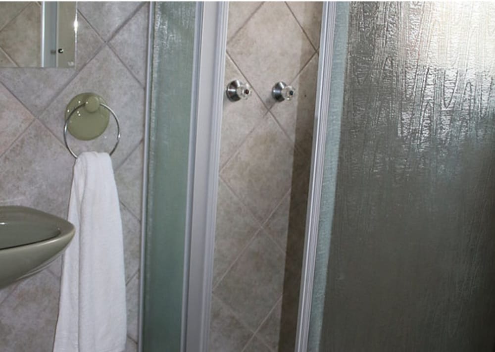 Фото Nmb Guest House