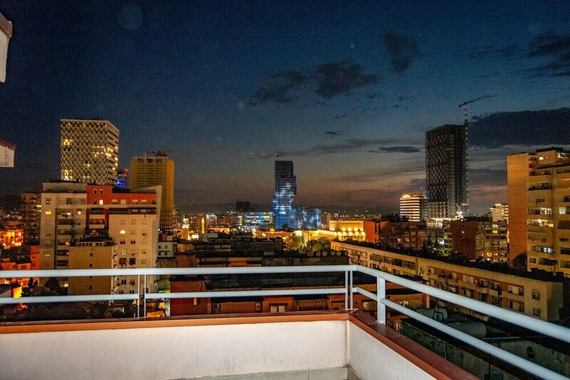 Гостиница Lovely 1- Bedroom Apartm, Huge Balcony, Lovely View в Тиране