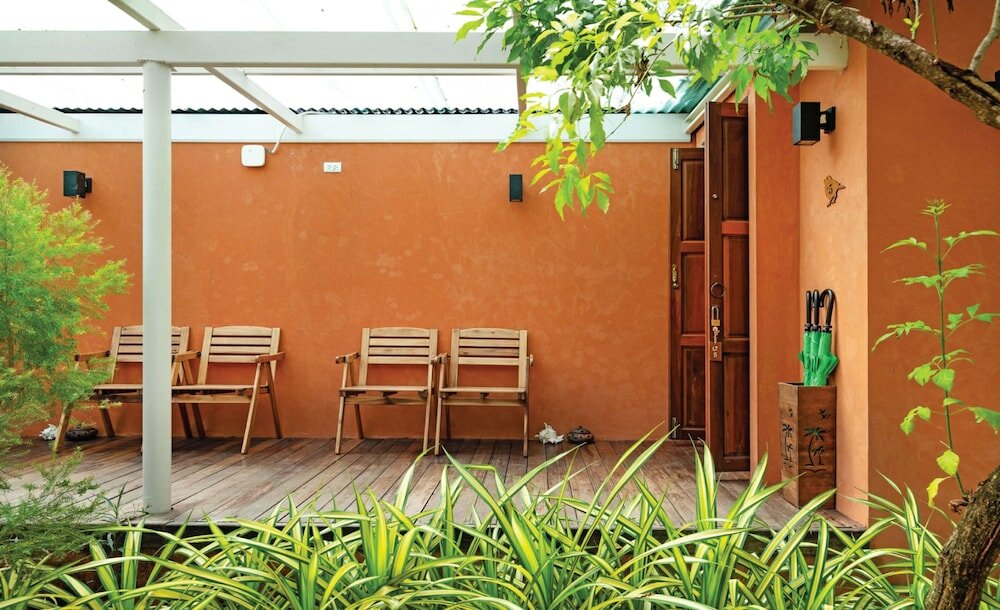 Фото The Little White Bird Traveller Hostel