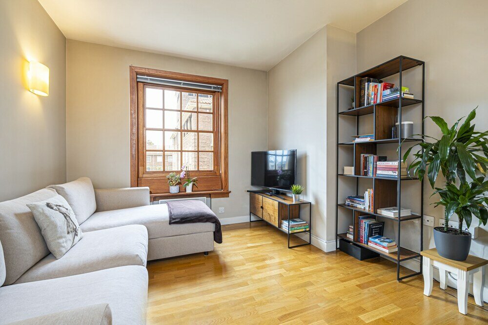 Фото Peaceful Putney Apartment by Underthedoormat