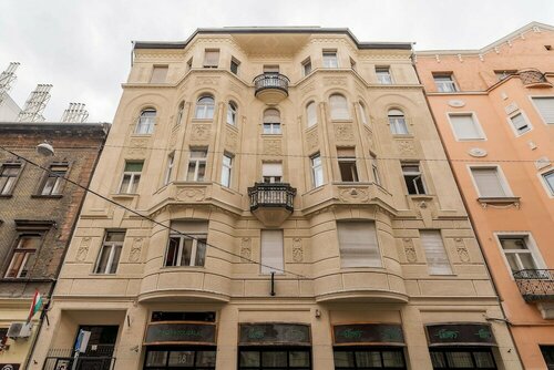 Гостиница Akacfa 18 Apartment в Будапеште
