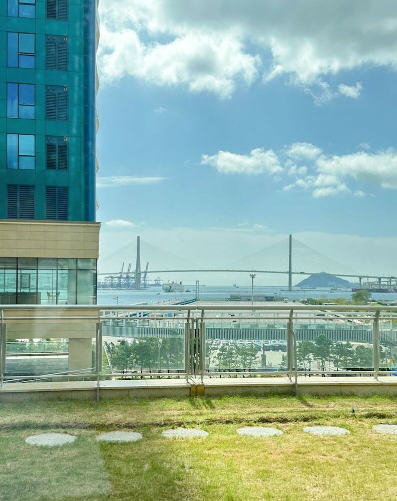 Фото Brown Suites Busan