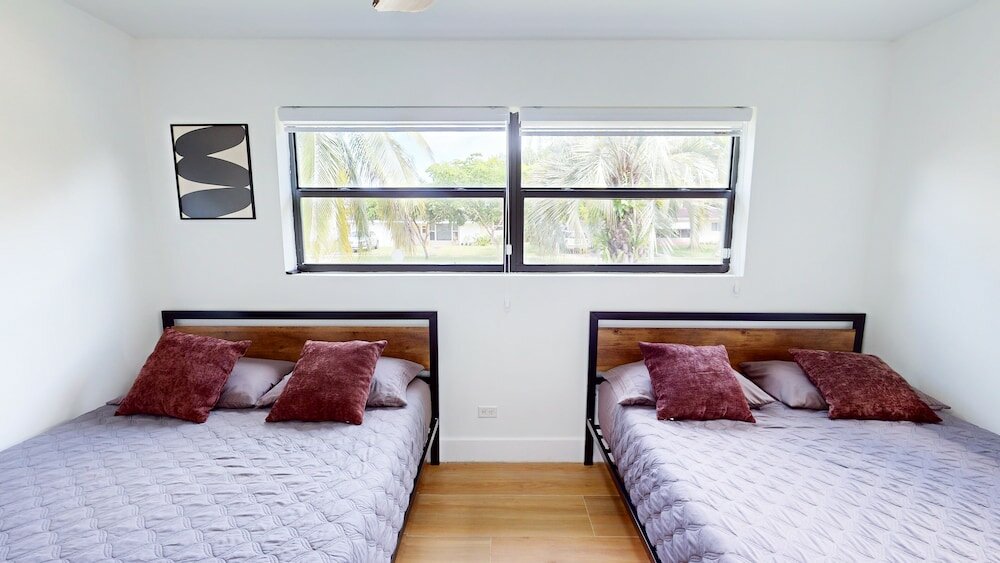 Фото Villa Camila 5br Luxury Home with Pool