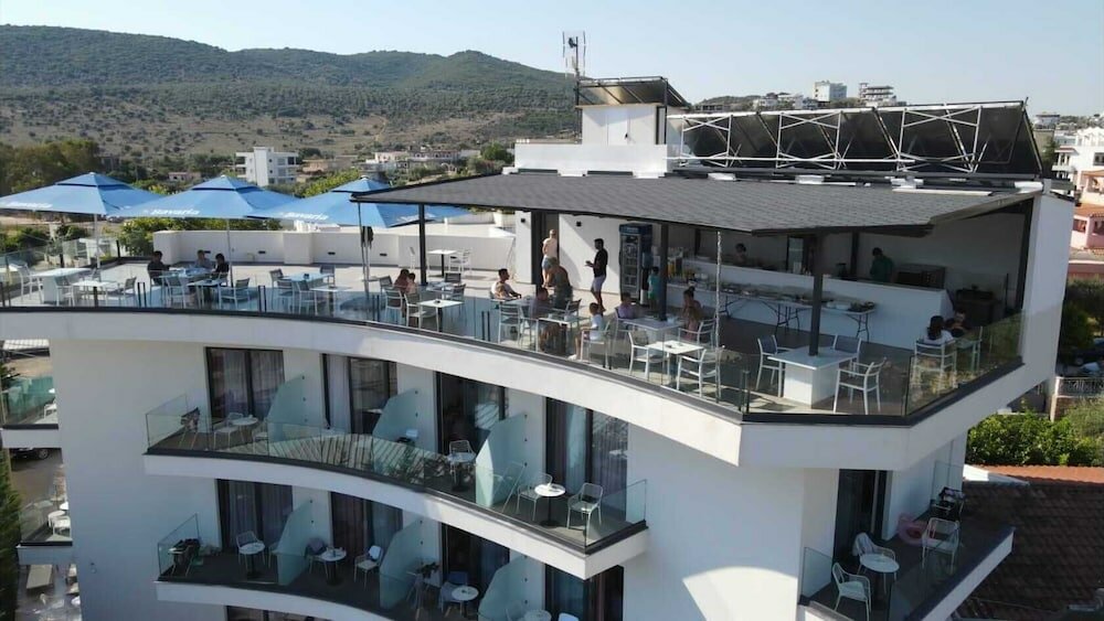 Фото Blue Eye Hotel