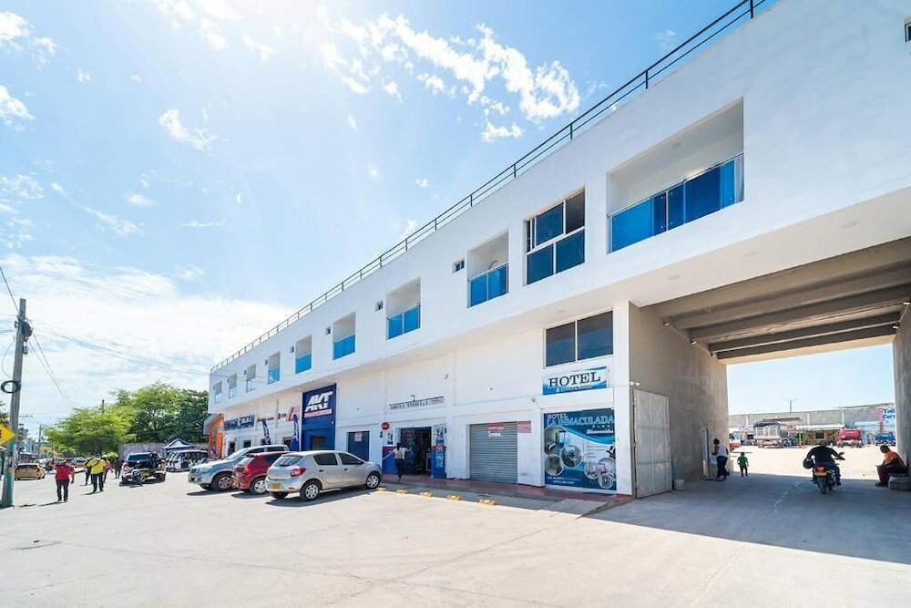 Фото отеля 2