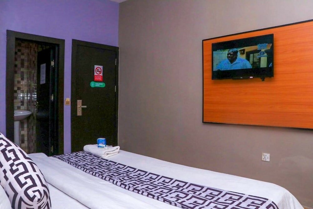 Фото Mt Deluxe Hotel Asaba