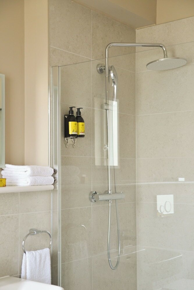 Фото Killeen Castle Golf Resort & Lodges