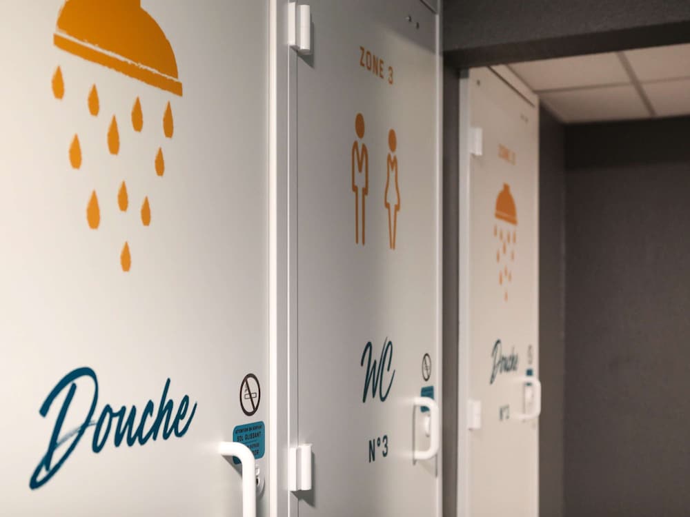 Фото HotelF1 Bordeaux Sud Villenave d'Ornon Hotel