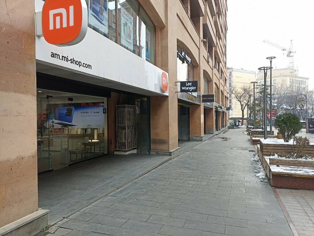 Mobile phone store Mi Armenia, Yerevan, photo