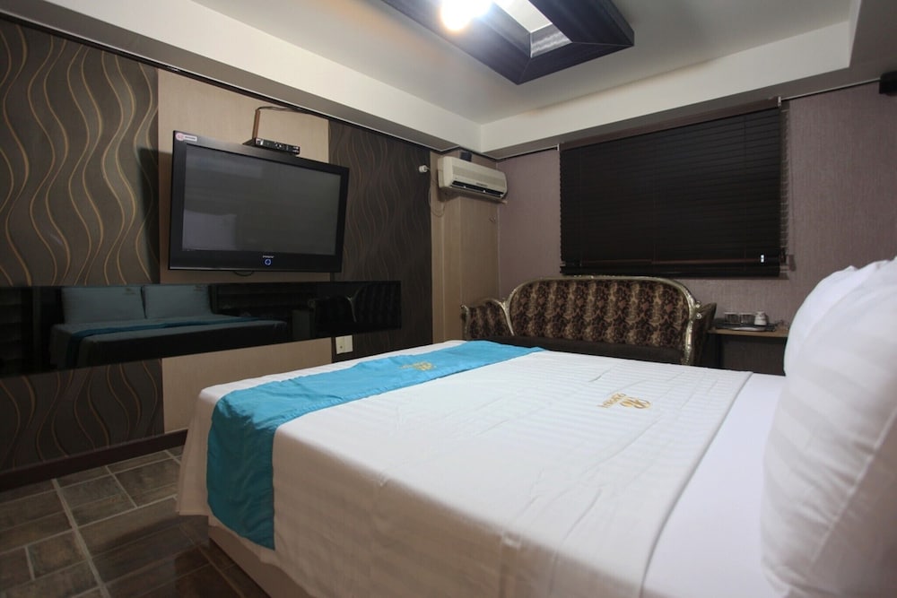 Фото Bucheon Regency