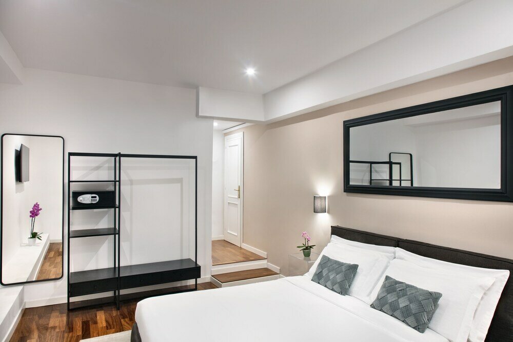 Фото Fellini Design Suites