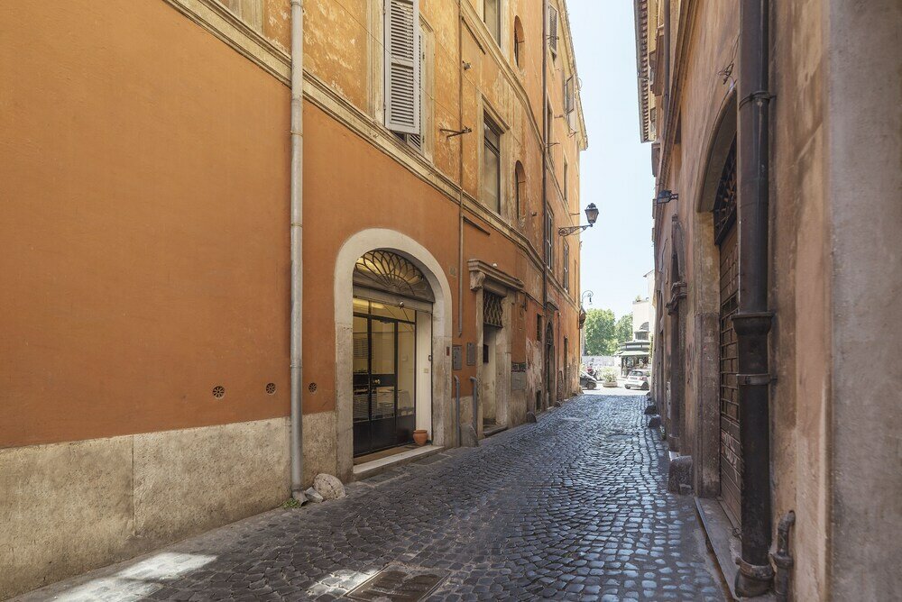 Фото VIA dei Cartari