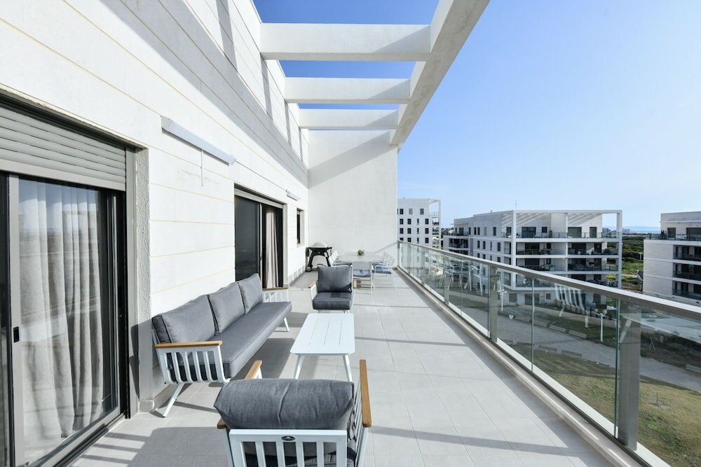 Фото High Class 6br Achziv apartment