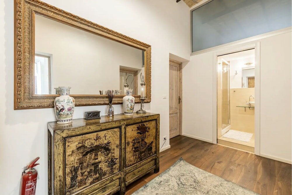 Фото Esquiline Suites