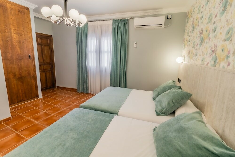 Фото Hostal el Bomba