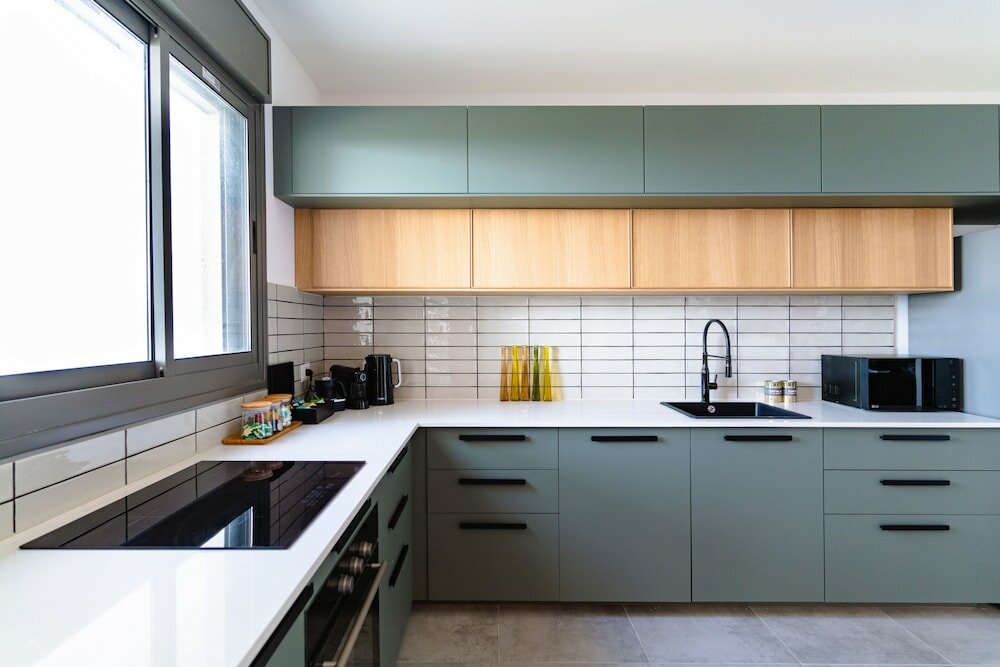 Фото Modern with Balcony Over Looking the Sea