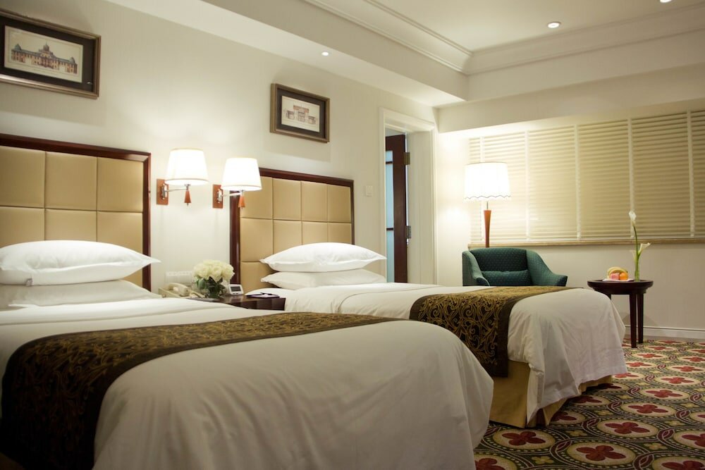 Фото Ramada Plaza Wuhan Optics Valley