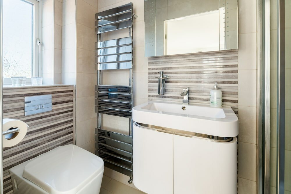 Фото Drayton Manor House