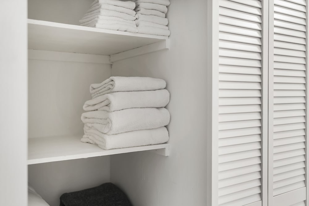 Фото Alani Bay Premium Condos