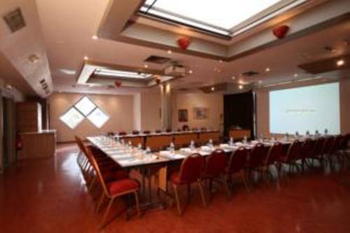 Фото Campanile Nice Airport