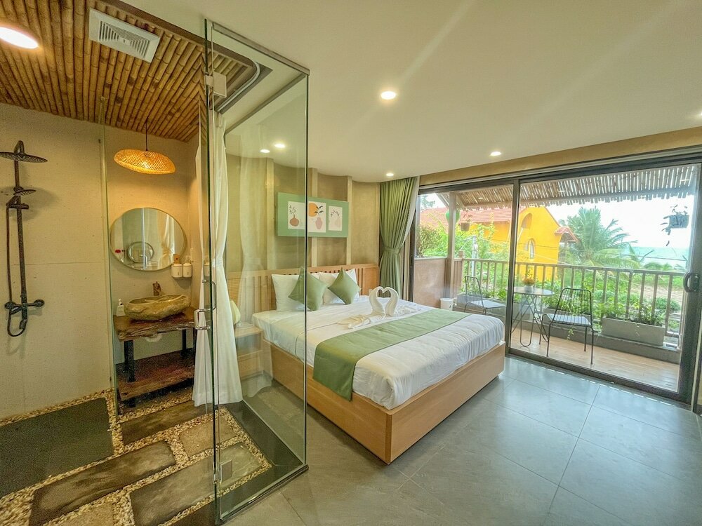 Фото The Linh Seaside Villa Hoi An