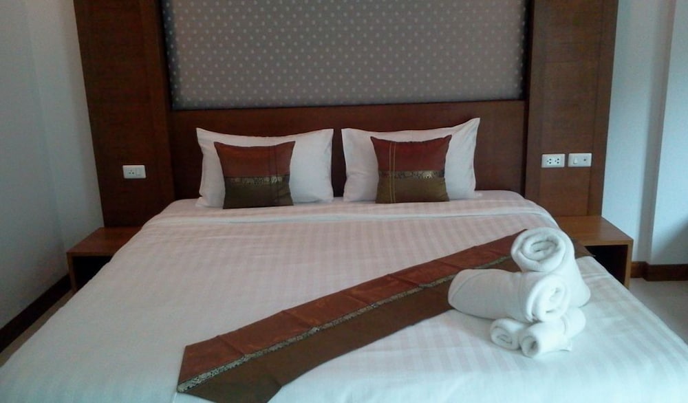 Фото Rojjana Residence