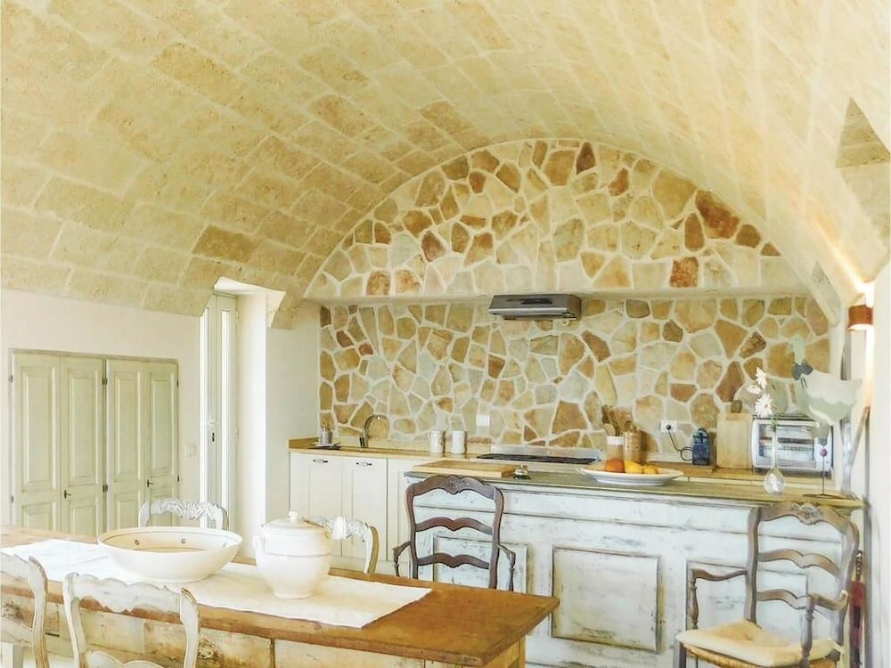 Фото Li Fani Luxe Pool Stone House