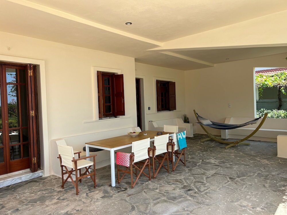 Фото Amaryllis Beach House