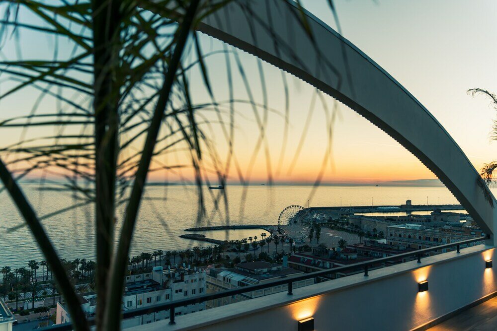 Фото Tower Beach Suite