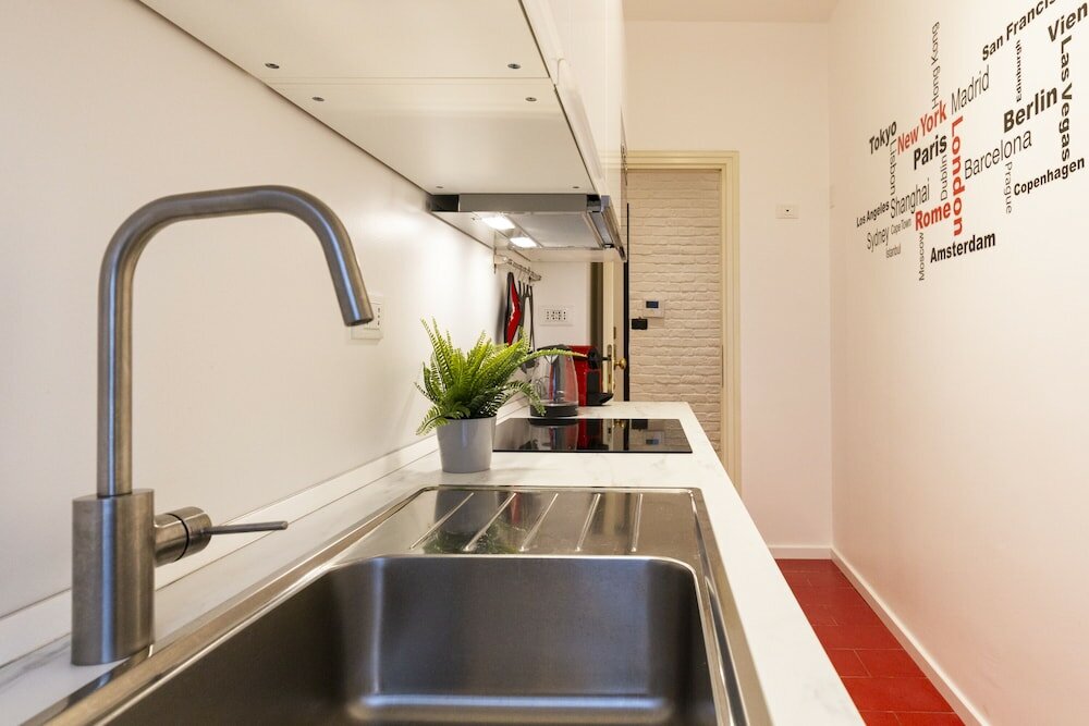 Фото NotaMI - The Wall Top Floor Apartment