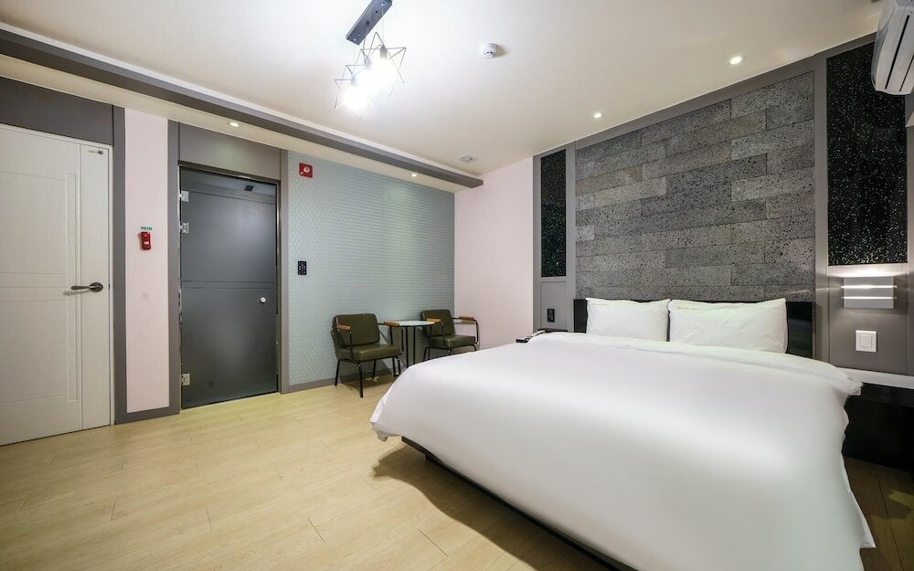 Фото Yeosu Hotel Chocolate