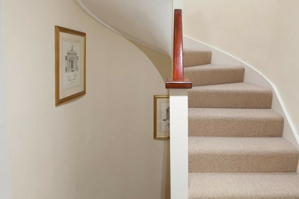 Фото Stylish Apartments next to Buckingham Palace