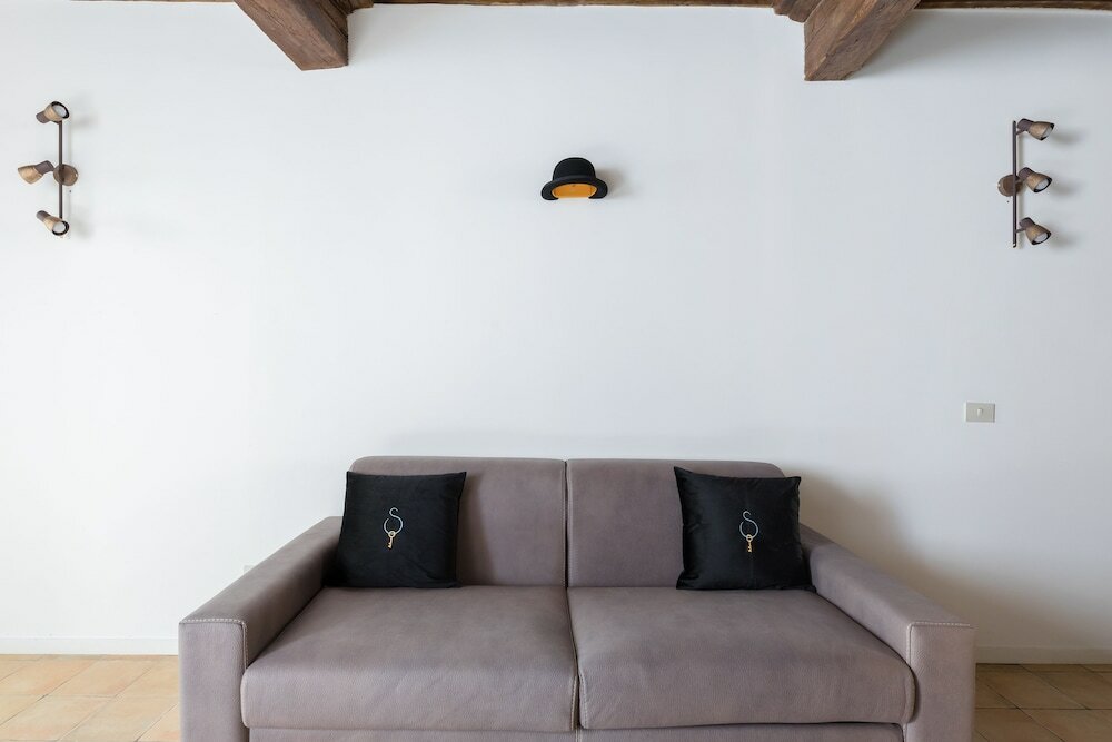 Фото A World Aparts - 13 T. Argentina