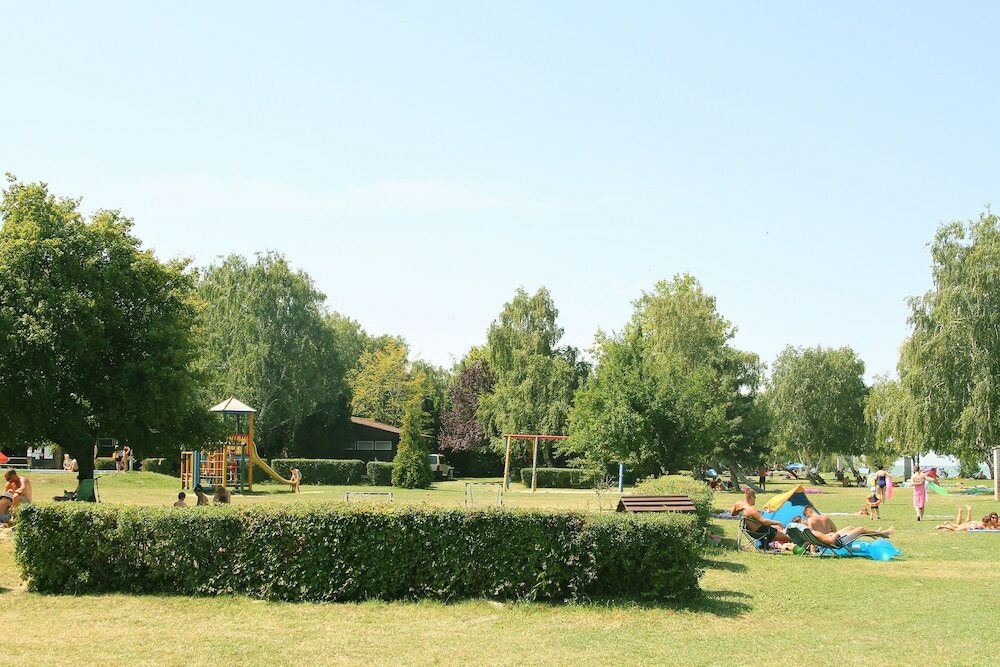 Фото Balatontourist Vadvirág Kemping