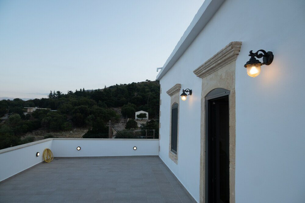 Фото Traditional Villa in Fres