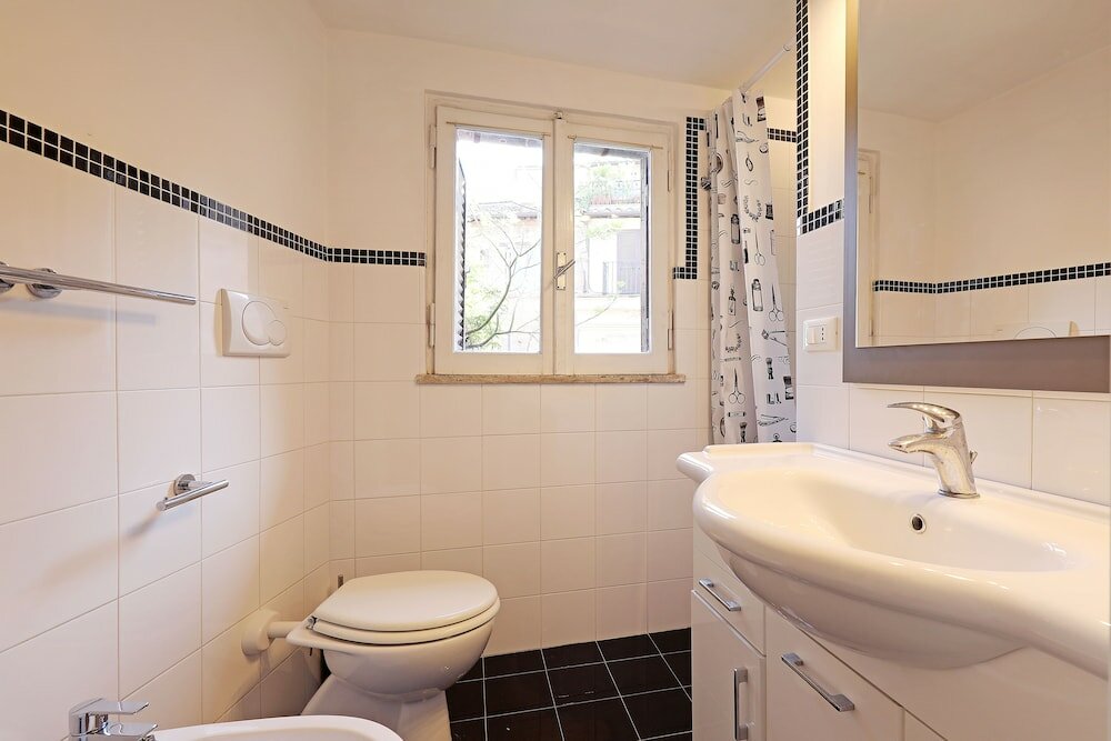 Фото Monserrato Apartment