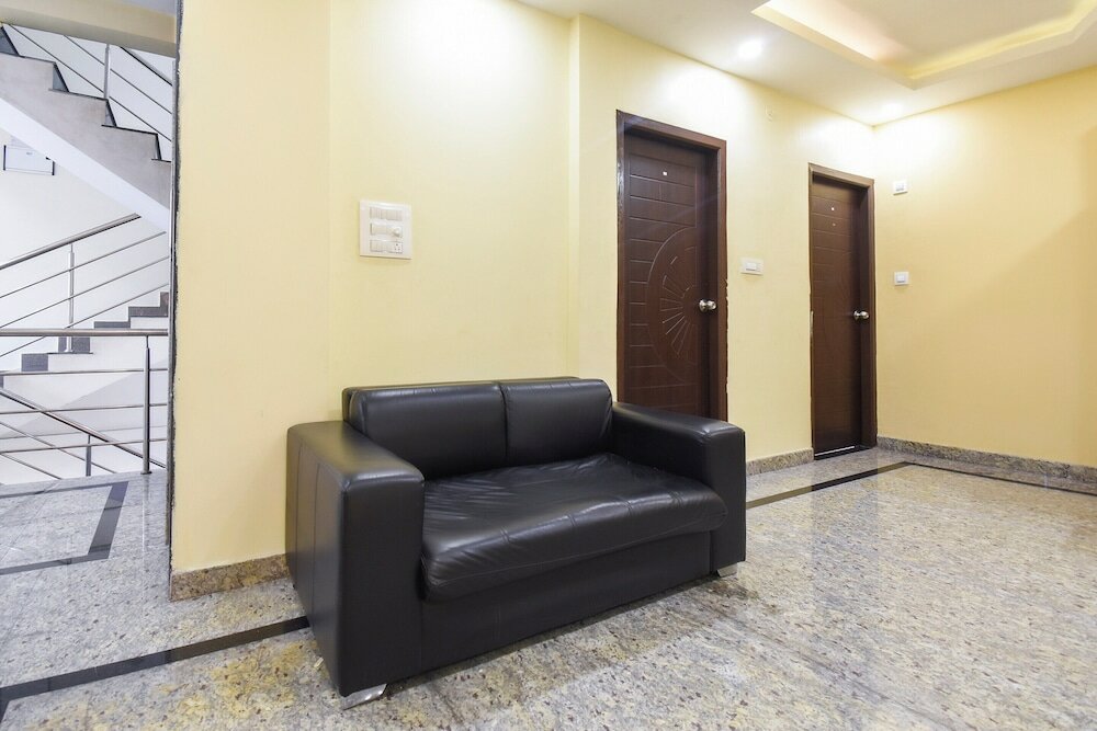 Фото Oyo 62496 Srigandha Party Hall