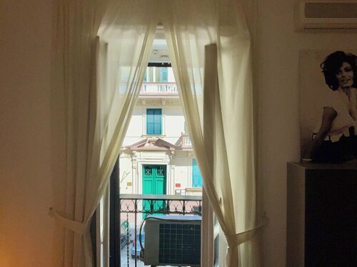 Гостиница Mammina Home Napoli - Santa Lucia в Неаполе
