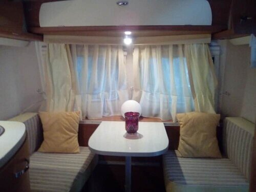 Гостиница Caravane Eriba au Bord de l'Eure