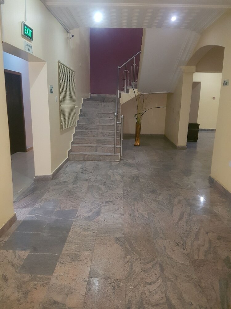 Фото Zeina Suites Abuja