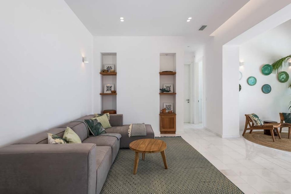 Фото Seashore Villa